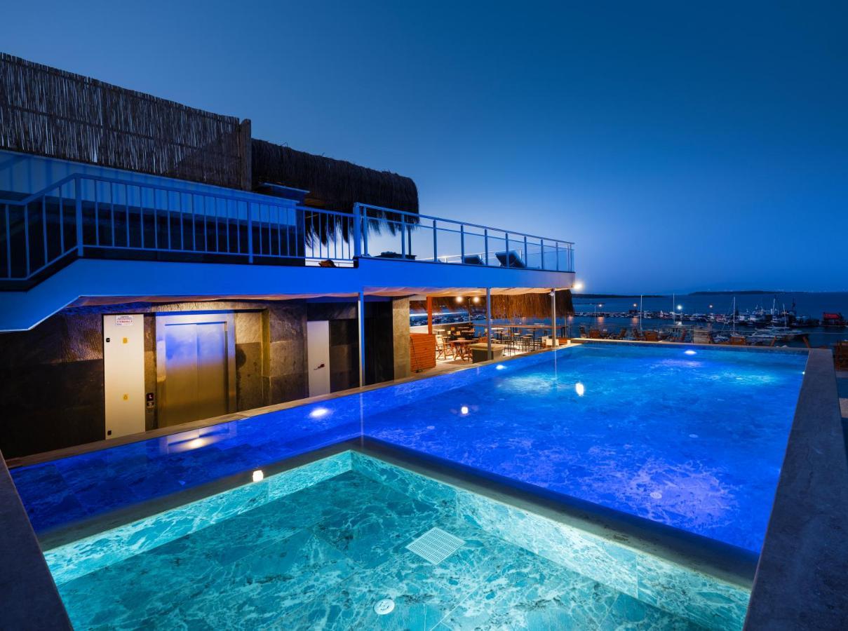 Ma-Si Urla Hotel Buitenkant foto
