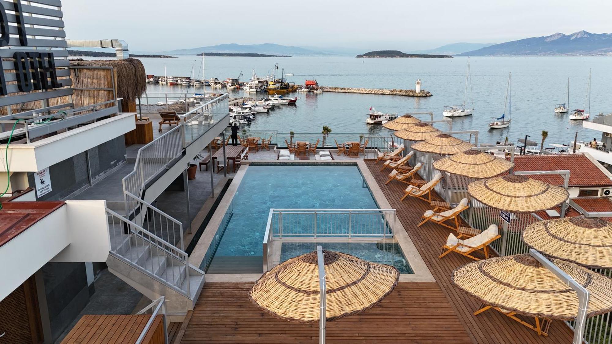 Ma-Si Urla Hotel Buitenkant foto